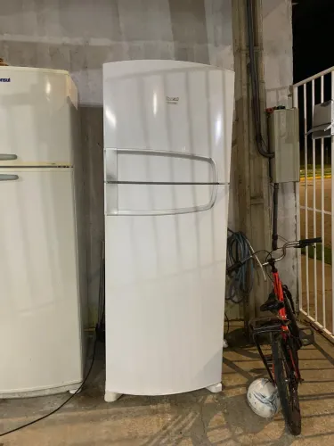 Geladeira cônsul 220