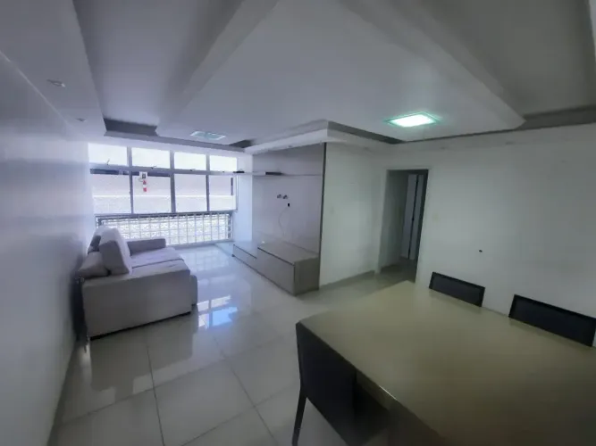 Alugo apartamento semi mobiliado com 2 quartos sendo 1 suíte, nas Graças.