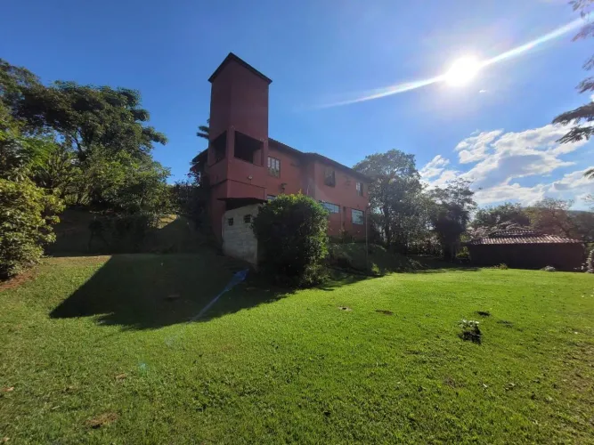 Casa de 4 quartos, à venda, no Vila do Ouro