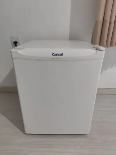 FRIGOBAR CONSUL 45 LITROS EM ÓTIMO ESTADO