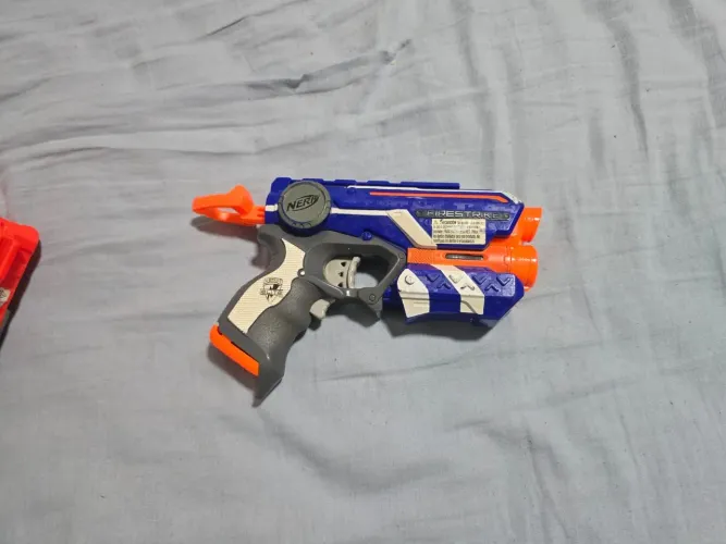 Pistola Nerf N-Strike Elite Firestrike