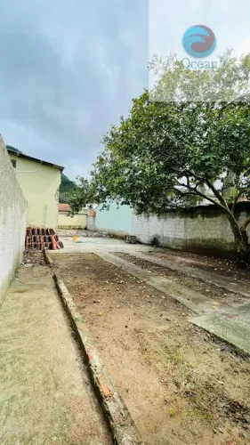 Ocean vende: Maricá, S.J. Imbassaí, terreno murado, portão automático, cimentado piso fort