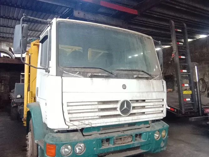 Caminhão 1420