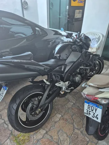 Vendo moto relíquia 2010 b-king 1340 cilindradas