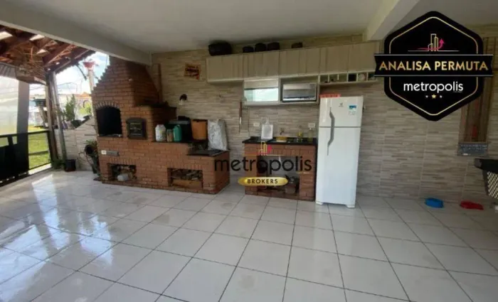 Sobrado com 5 dormitórios à venda, 200 m² por R$ 695.000,00 - Dos Casa - São Bernardo do C