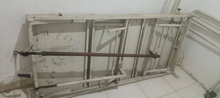 Cama hospitalar usada