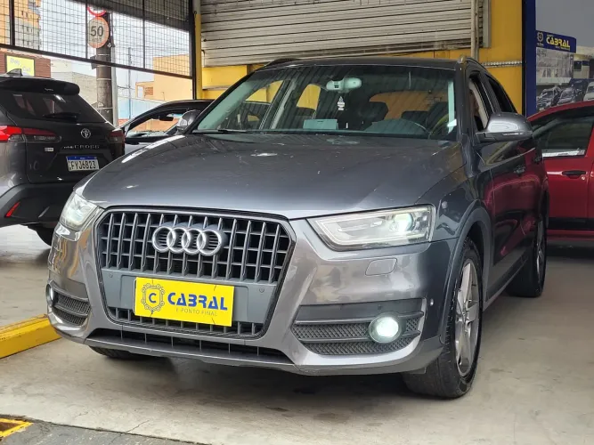 Audi Q3 2.0 TFSI Quat. 211/220cv S-tronic 5P 2013