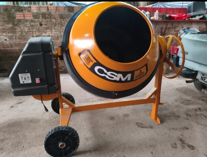 Aluga-se betoneira 400L CSM MAX