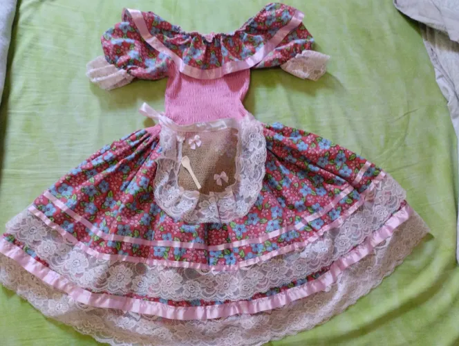 Vestido de quadrilha semi-novo