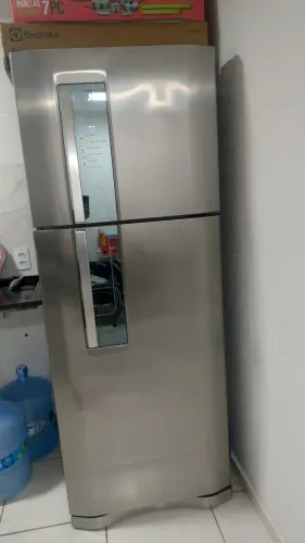 Vendo Geladeira Dúplex Electrolux R$ 400,00