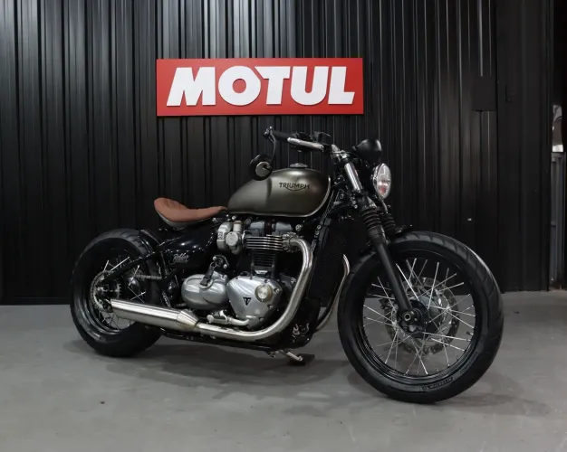 TRIUMPH BONNEVILLE BOBBER 1200 CUSTOMIZAÇÃO EXCLUSIVA