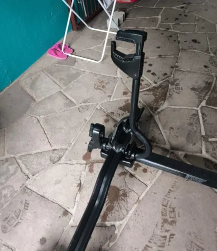 Vendo 1 Rack de Carro, 1 Transbike Thule, 1 Transbike Calha.