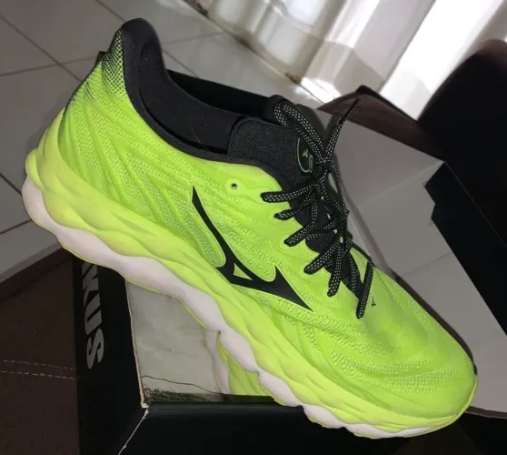 Tênis Mizuno wave sky 8