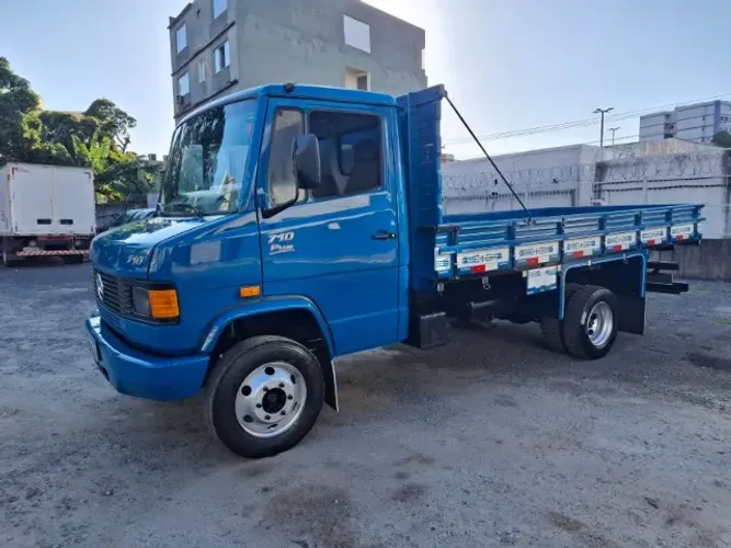Mercedes Benz 710 PLUS 2009