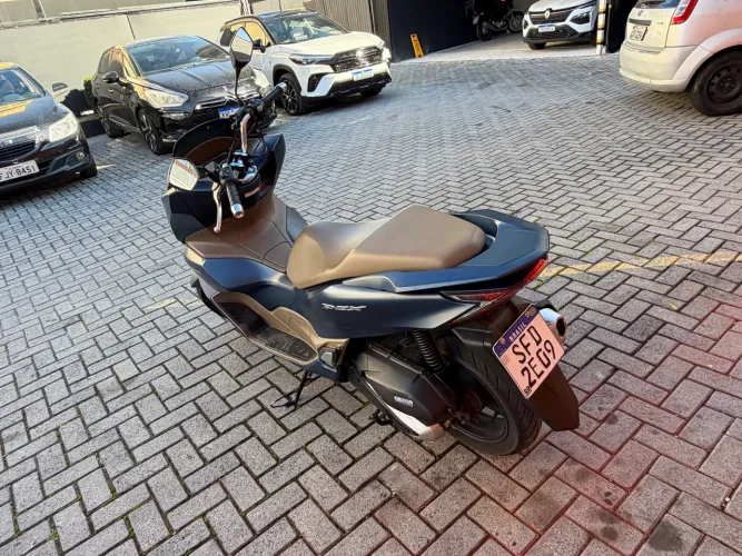 PCX 160 DLX 2024