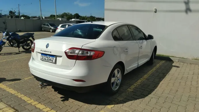 Renault Fluence Sed. Dynamique 2.0 16V Flex Aut. 2012