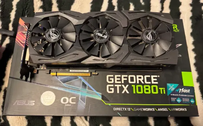 Placa De Vídeo GTX 1080ti Asus ROG StrIx OC Edition 11gb