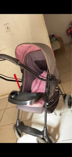 Carrinho de bebê - rosa