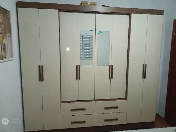Guarda roupas 8 portas e 4 gavetas - VENDO
