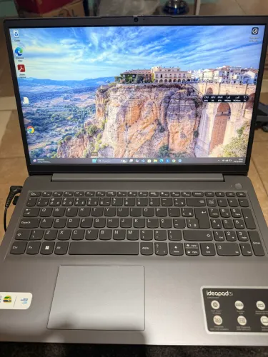 Notebook Lenovo Core i3