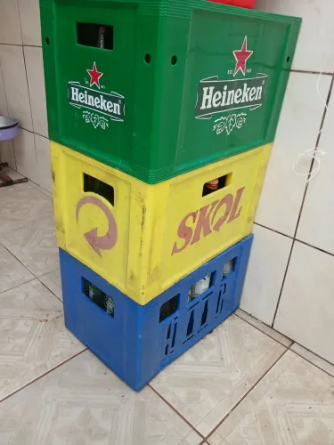 Caixa de garrafas de cervejas