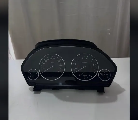 Painel BMW 320i F30 