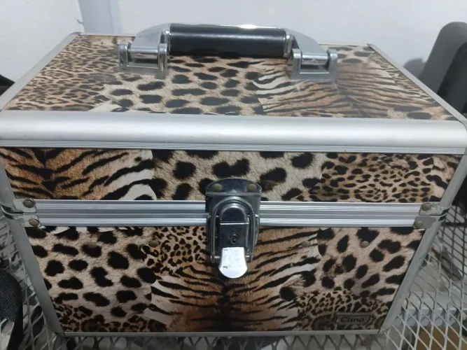 Mameta de maquiagens.