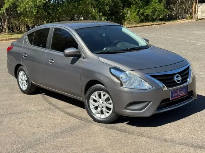 Nissan Versa V-drive Plus 1.6 16V Flex AUT 2021