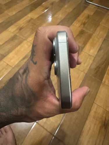 IPHONE 15 PRO (único dono)