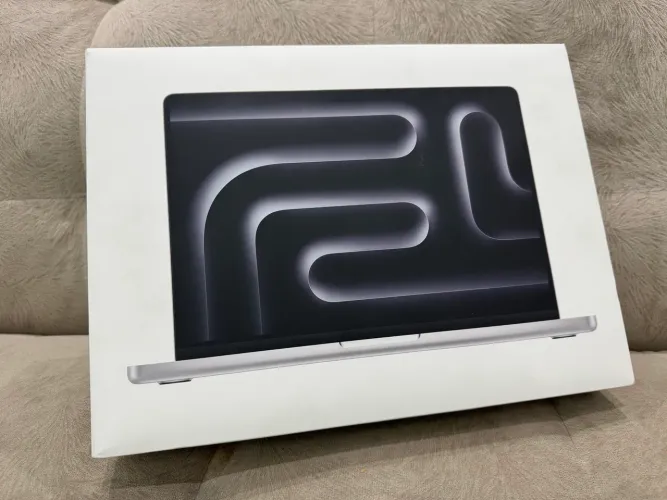 MacBook Apple M5 Pro Tela 14 Pol 24 ram 1 Tera ssd