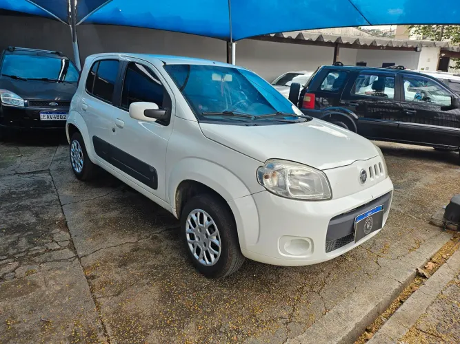 Fiat Uno Vivace/rua 1.0 EVO Fire Flex 8V 5P 2014