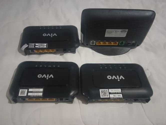 Roteadores/Modems Vivo Pretos + Fontes - Vendo o Lote ou Separado (Repetidor Via Wi-Fi)