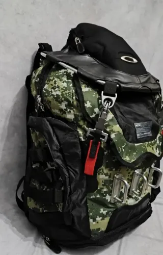 mochila oakley importado 