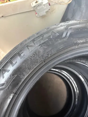 Pneu Aro 18