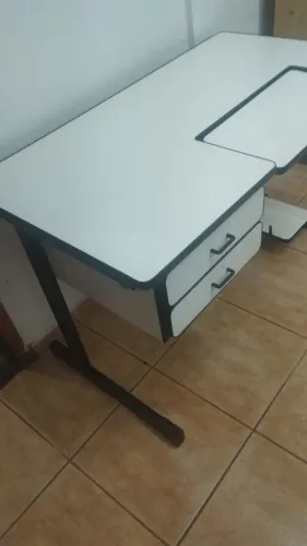 Vendo mesa para escritório 
