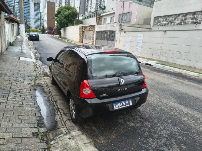 Renault Clio Hi-flex 1.0 16V 3P 2012