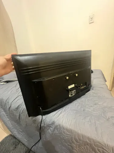 Televisão Marca TCL 32 polegadas Semi - Nova