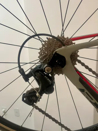 Câmbio Traseiro Shimano 105 11v - Ótimo estado
