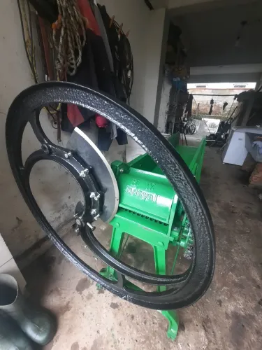 Maquina de picar trato Indaial.