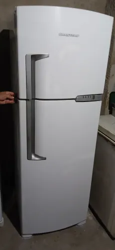Vendo e entrego geladeira Brastemp 380L frost free 110v com garantia aceito pix  cartão 