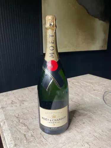 Vendo MOET & CHANDON IMPERIAL