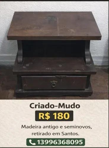 Criado mudo de madeira vintage 