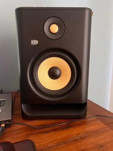 Monitor de audio Krk Classic 7 G3 Par estúdio Gravação