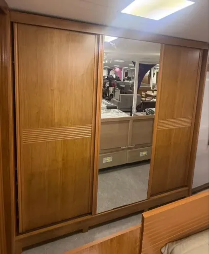 Guarda roupa casal MDF com espelho 2,42m