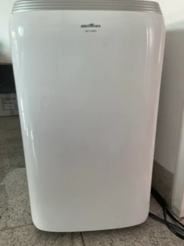 ar-condicionado portátil Britânia BAC11000F3 (11.000 BTUs)