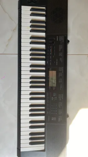 - Casio Teclado Ctk-3200 61 Teclas 5 Oitavas