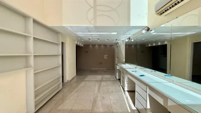 Imóvel para aluguel e venda com 231 metros quadrados com 7 quartos em Setor Bueno - Goiâni