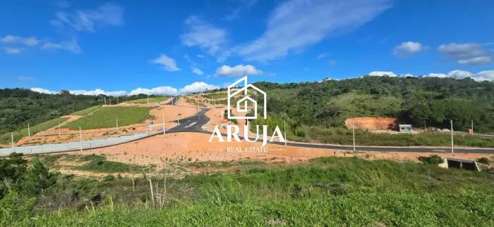 Terreno de 250m² no Condomínio Arujá Hills - 10x25m