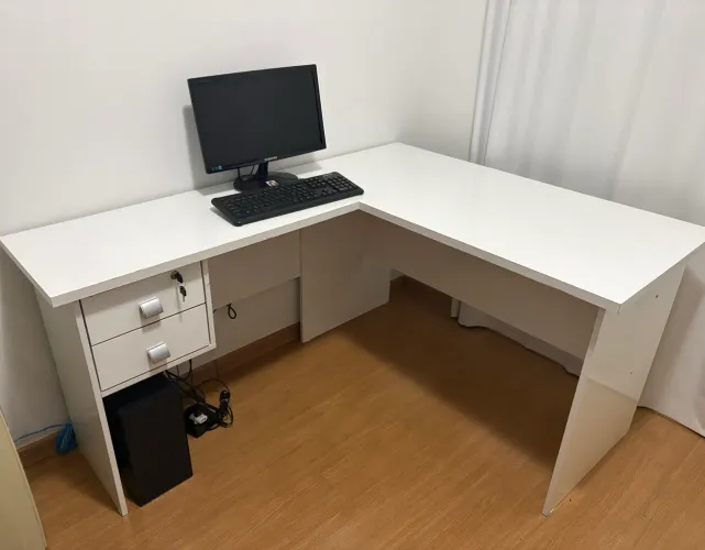 Escrivaninha/mesa