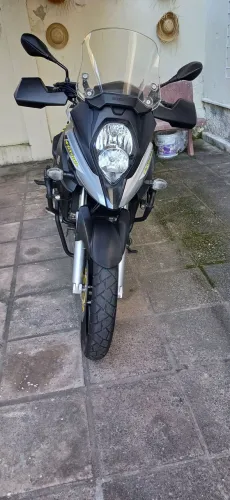 Moto em perfeito estado 